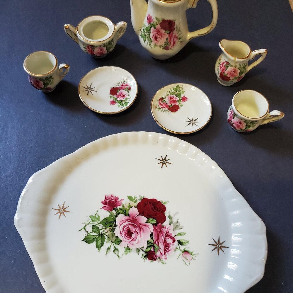 Miniature Ceramic Tea Set - Picture 11 of 16